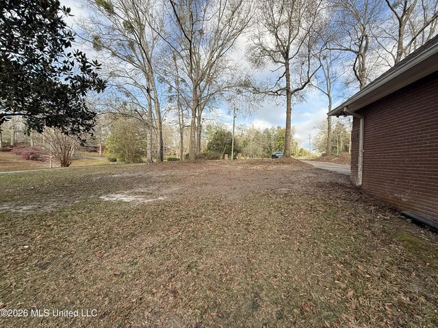 9213 Selena Drive, Biloxi, MS 39532