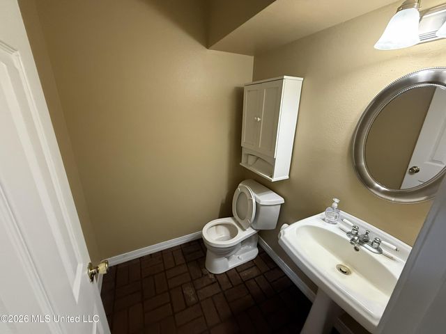 9213 Selena Drive, Biloxi, MS 39532