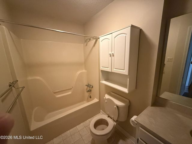 9213 Selena Drive, Biloxi, MS 39532