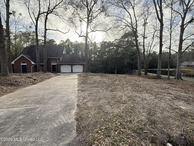 9213 Selena Drive, Biloxi, MS 39532