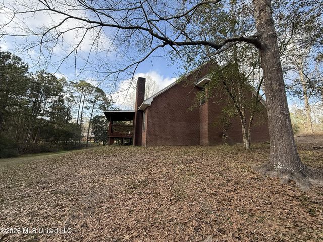 9213 Selena Drive, Biloxi, MS 39532