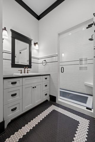 714 Berry Spring Path, Signal Mountain, TN 37377