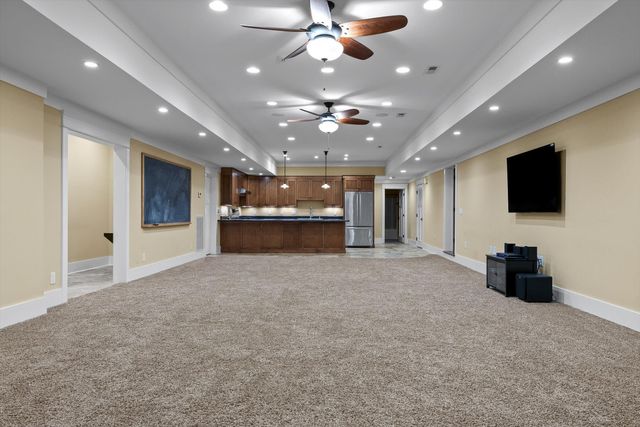 714 Berry Spring Path, Signal Mountain, TN 37377