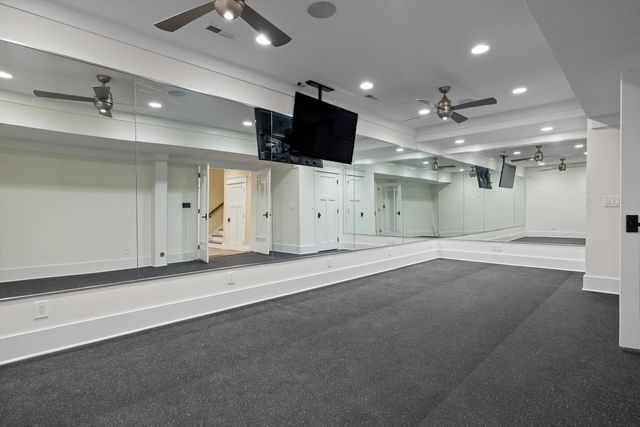 714 Berry Spring Path, Signal Mountain, TN 37377