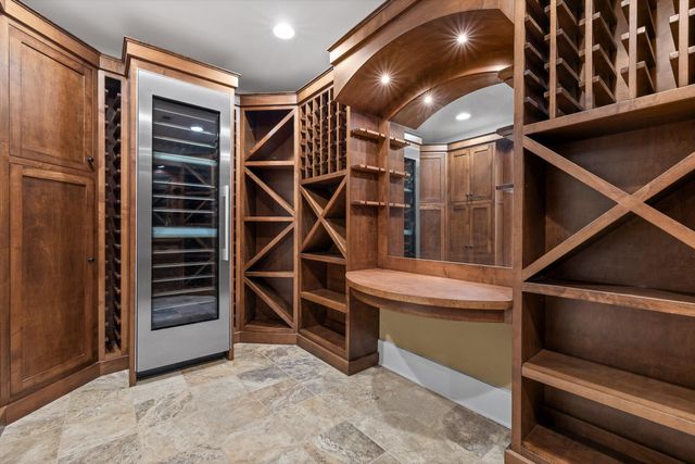 714 Berry Spring Path, Signal Mountain, TN 37377