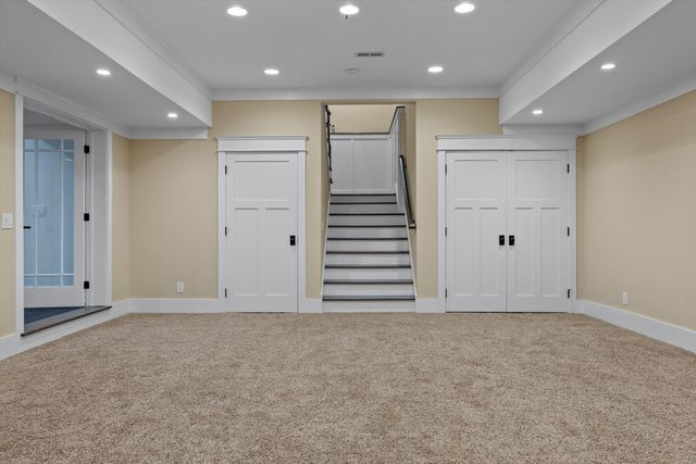 714 Berry Spring Path, Signal Mountain, TN 37377