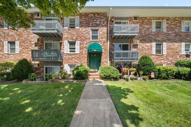 200 Manville Hill Road B30, Cumberland, RI 02864