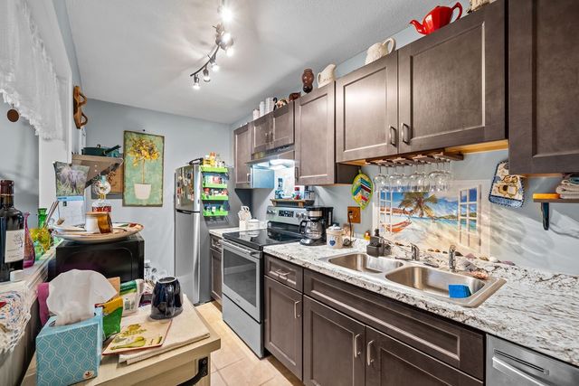 200 Manville Hill Road B30, Cumberland, RI 02864