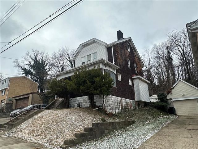 12 Elizabeth Street, Mt Oliver, PA 15210