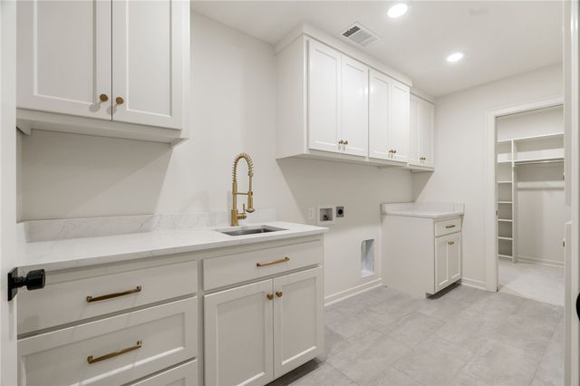 8301 McLaren Drive, Fort Smith, AR 72916