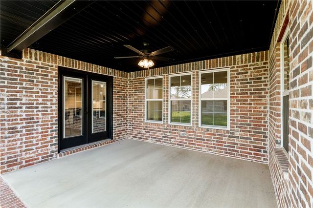 8301 McLaren Drive, Fort Smith, AR 72916