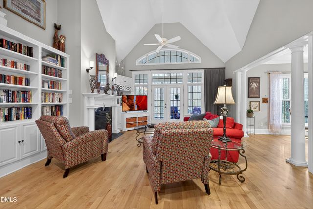 4613 Cross Brook Lane, Raleigh, NC 27610