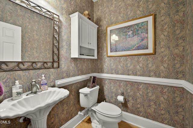 4613 Cross Brook Lane, Raleigh, NC 27610