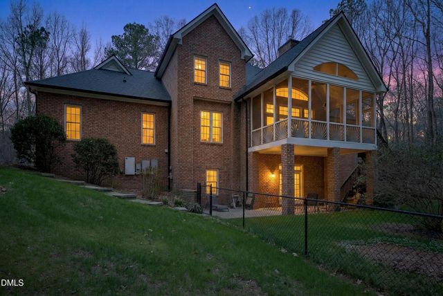 4613 Cross Brook Lane, Raleigh, NC 27610