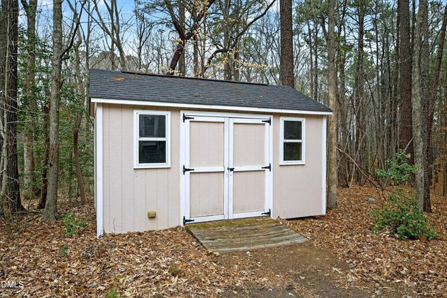 4613 Cross Brook Lane, Raleigh, NC 27610