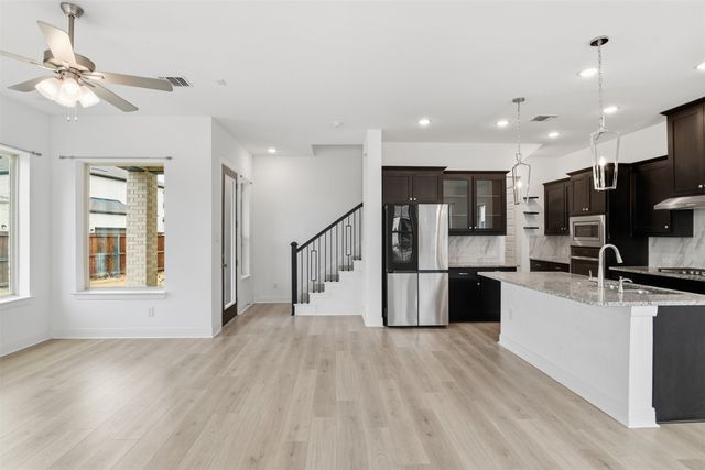 3127 Cliff Swallow Lane, Arlington, TX 76005