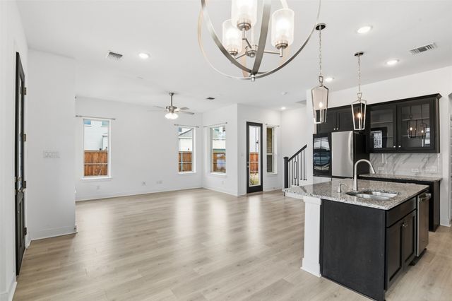 3127 Cliff Swallow Lane, Arlington, TX 76005