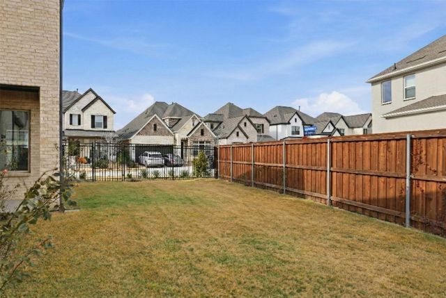 3127 Cliff Swallow Lane, Arlington, TX 76005