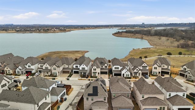 3127 Cliff Swallow Lane, Arlington, TX 76005