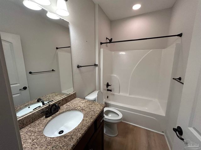 4081 Manchester Ct, Pace, FL 32571