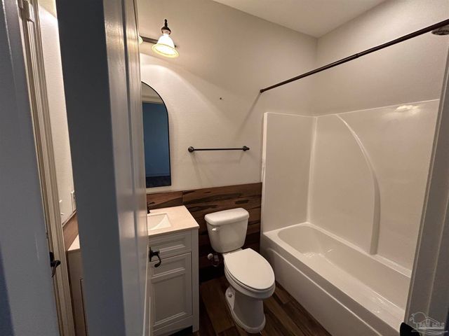 4081 Manchester Ct, Pace, FL 32571