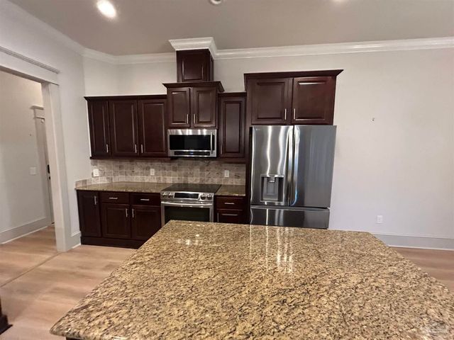 4081 Manchester Ct, Pace, FL 32571