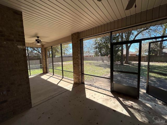 4081 Manchester Ct, Pace, FL 32571