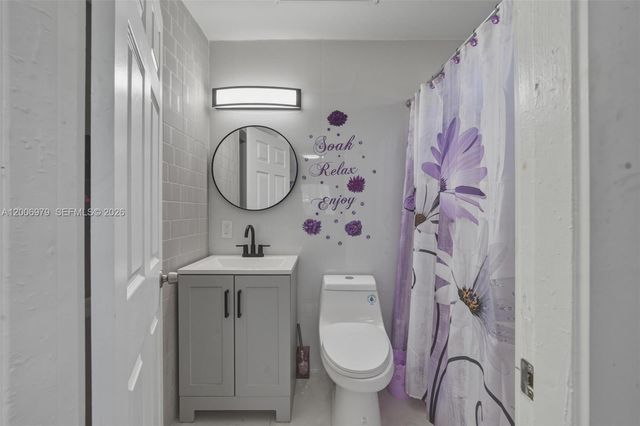 1657 SW 44th Ave, Fort Lauderdale, FL 33317