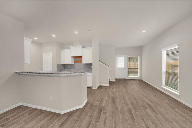 214 Emerald Thicket Lane, Huffman, TX 77336