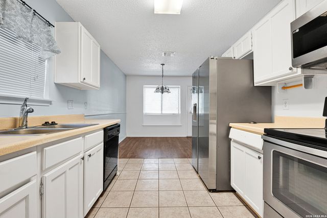 7242 Breeze Hollow, San Antonio, TX 78250