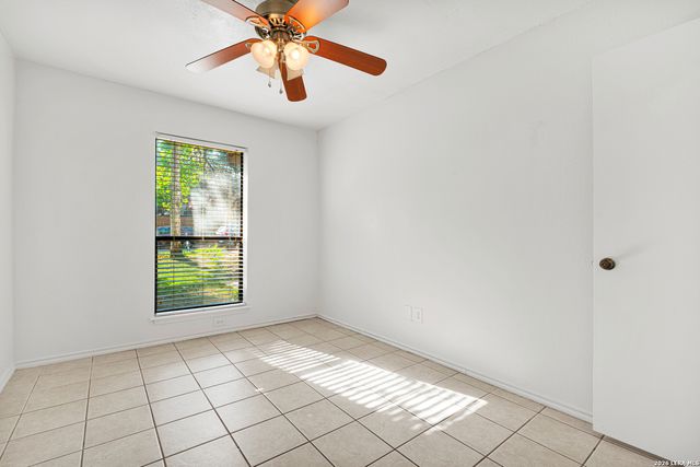 7242 Breeze Hollow, San Antonio, TX 78250