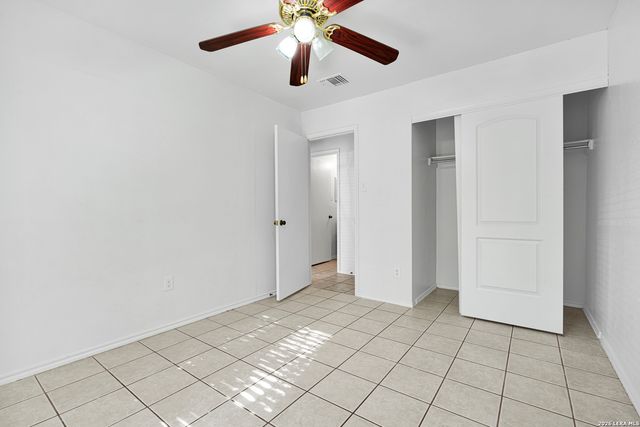 7242 Breeze Hollow, San Antonio, TX 78250