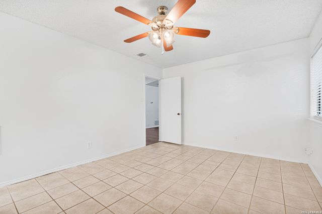 7242 Breeze Hollow, San Antonio, TX 78250