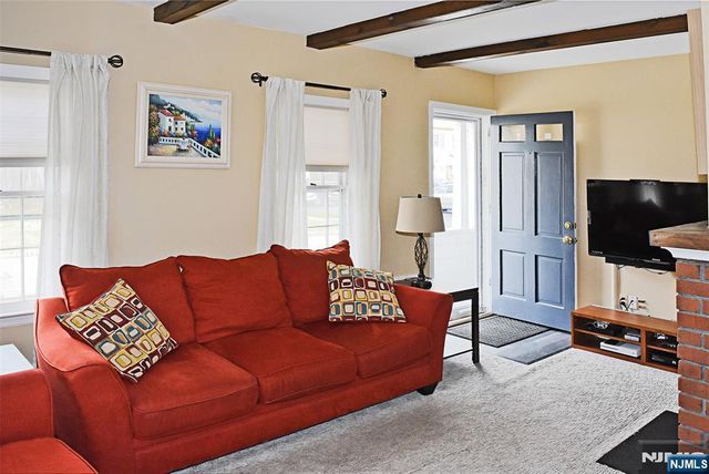 14 Intervale Road, Livingston, NJ 07039