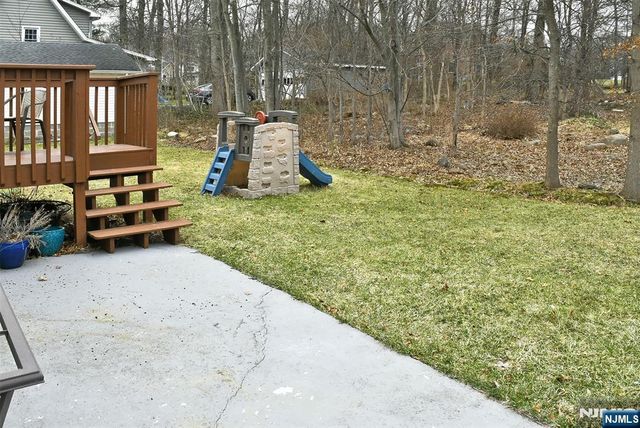 14 Intervale Road, Livingston, NJ 07039