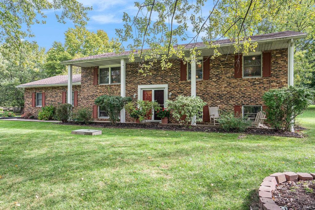 64468 Meadow Ridge Drive, Goshen, IN 46526