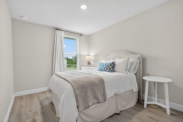5696 SE Edgewater Circle, Stuart, FL 34997