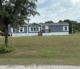 113 Salty Dog Lane, Springtown, TX 76082