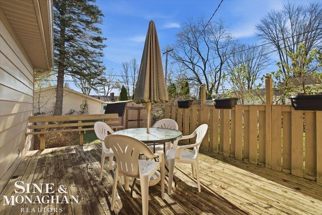 1313 Minnesota Avenue, Marysville, MI 48040