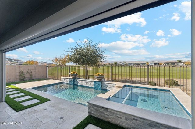 11138 N San Clemente Street, Surprise, AZ 85388