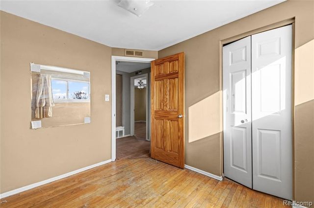 2535 Camel Drive, Sterling Heights, MI 48310