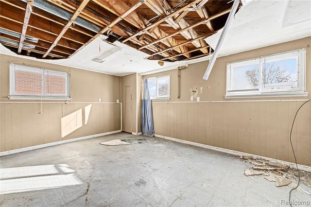 2535 Camel Drive, Sterling Heights, MI 48310