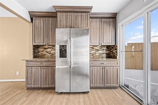 2535 Camel Drive, Sterling Heights, MI 48310