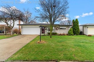 34650 Hawke Drive, Sterling Heights, MI 48310