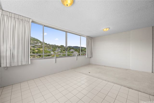 1545 Nehoa Street 703, Honolulu, HI 96822