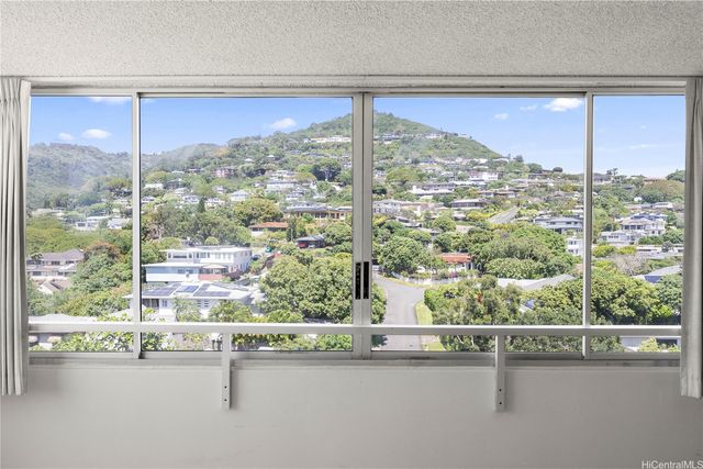 1545 Nehoa Street 703, Honolulu, HI 96822