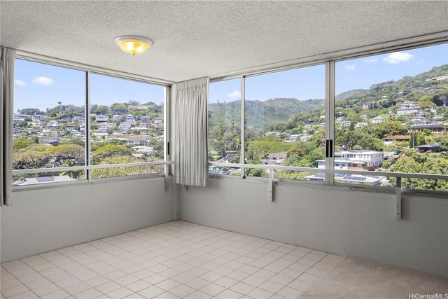 1545 Nehoa Street 703, Honolulu, HI 96822