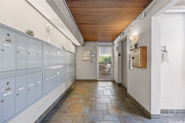 1545 Nehoa Street 703, Honolulu, HI 96822