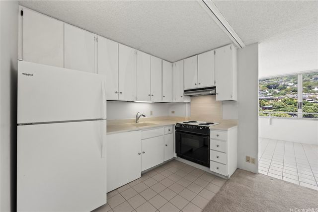 1545 Nehoa Street 703, Honolulu, HI 96822