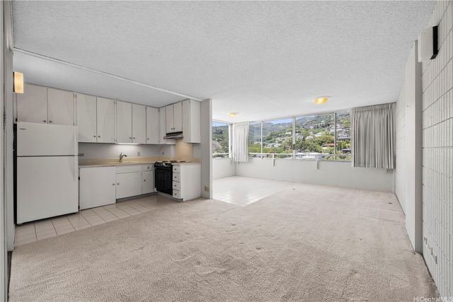 1545 Nehoa Street 703, Honolulu, HI 96822